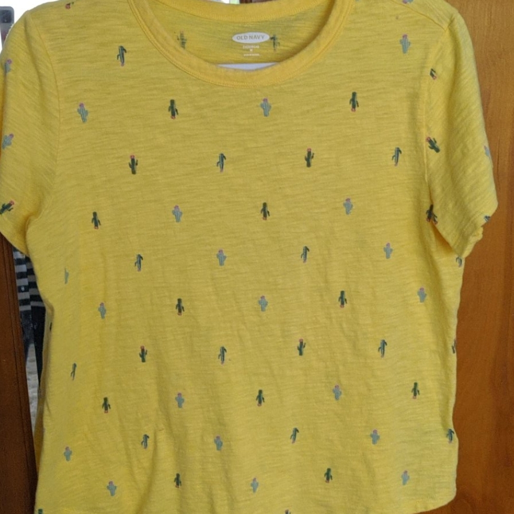 Old Navy Cactus tee